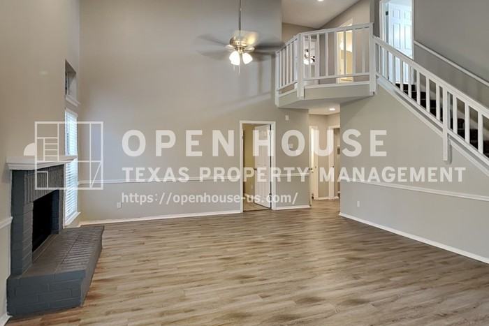 1616 Barclay Dr - Photo 5 of 23