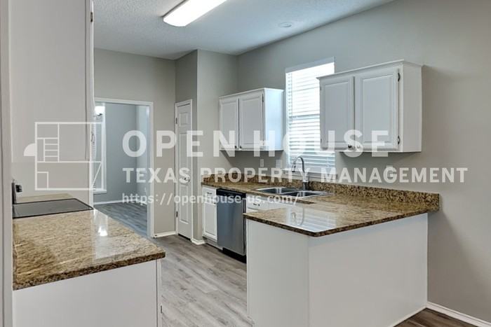 1616 Barclay Dr - Photo 6 of 23