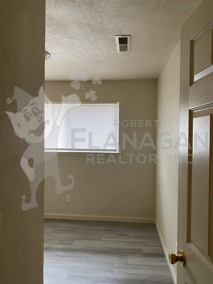 3545 M St - Photo 7 of 11