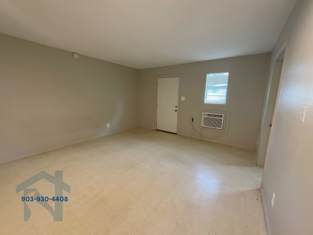 Kacie Lea - 1004 2nd Street - Photo 2 of 7