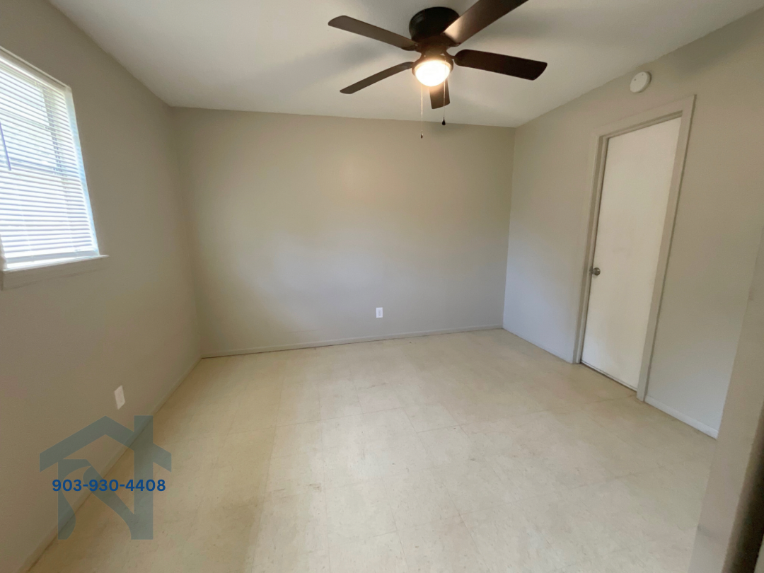Kacie Lea - 1004 2nd Street - Photo 3 of 7