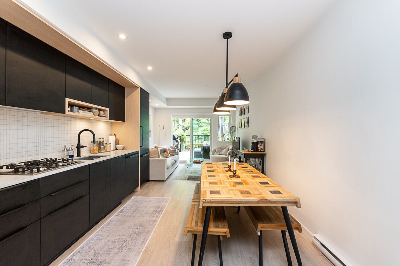 2520 Guelph Street - Photo 11