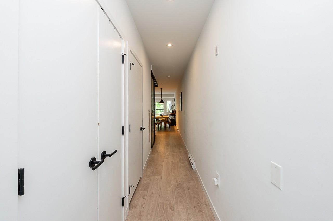 2520 Guelph Street - Photo 30