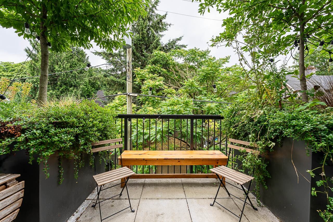 2520 Guelph Street - Photo 32