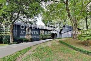 featured image of 1100 Lake Dr