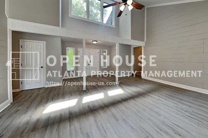 1100 Lake Dr - Photo 4 of 29