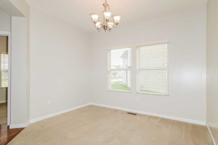 2710 Valley Brook Dr - Photo 5 of 17