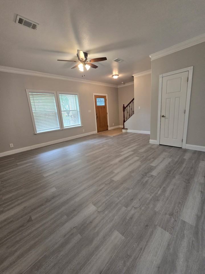 200 South 11th Street - Photo 3 of 15