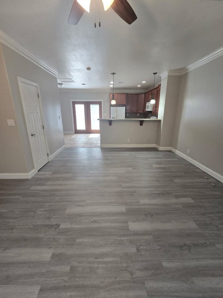 200 South 11th Street - Photo 6 of 15