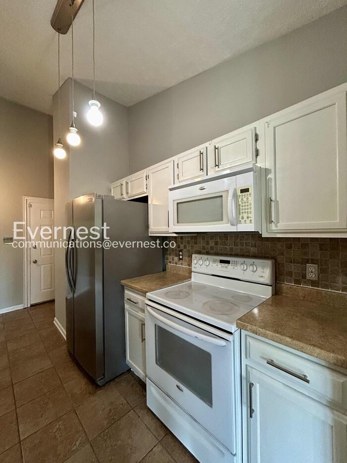 9351 Kempton Manor Ct #1910 - Photo 4 of 22