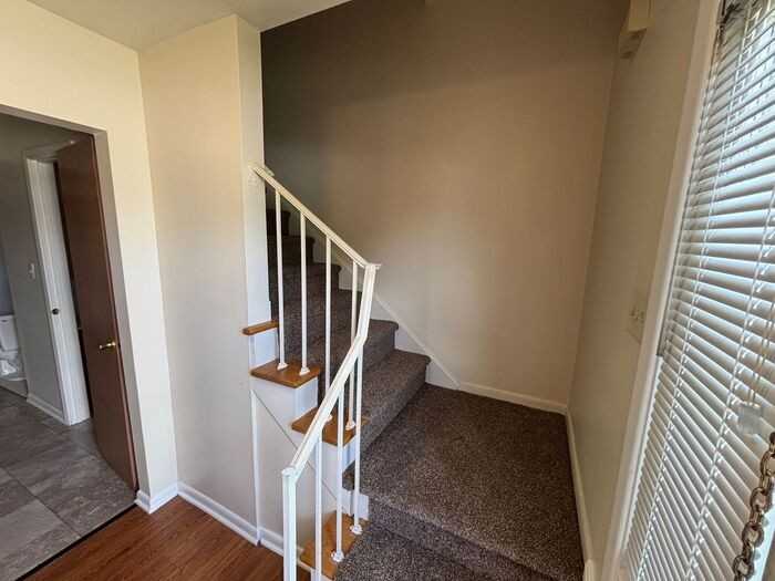 2901 Poplar St #B - Photo 6 of 16