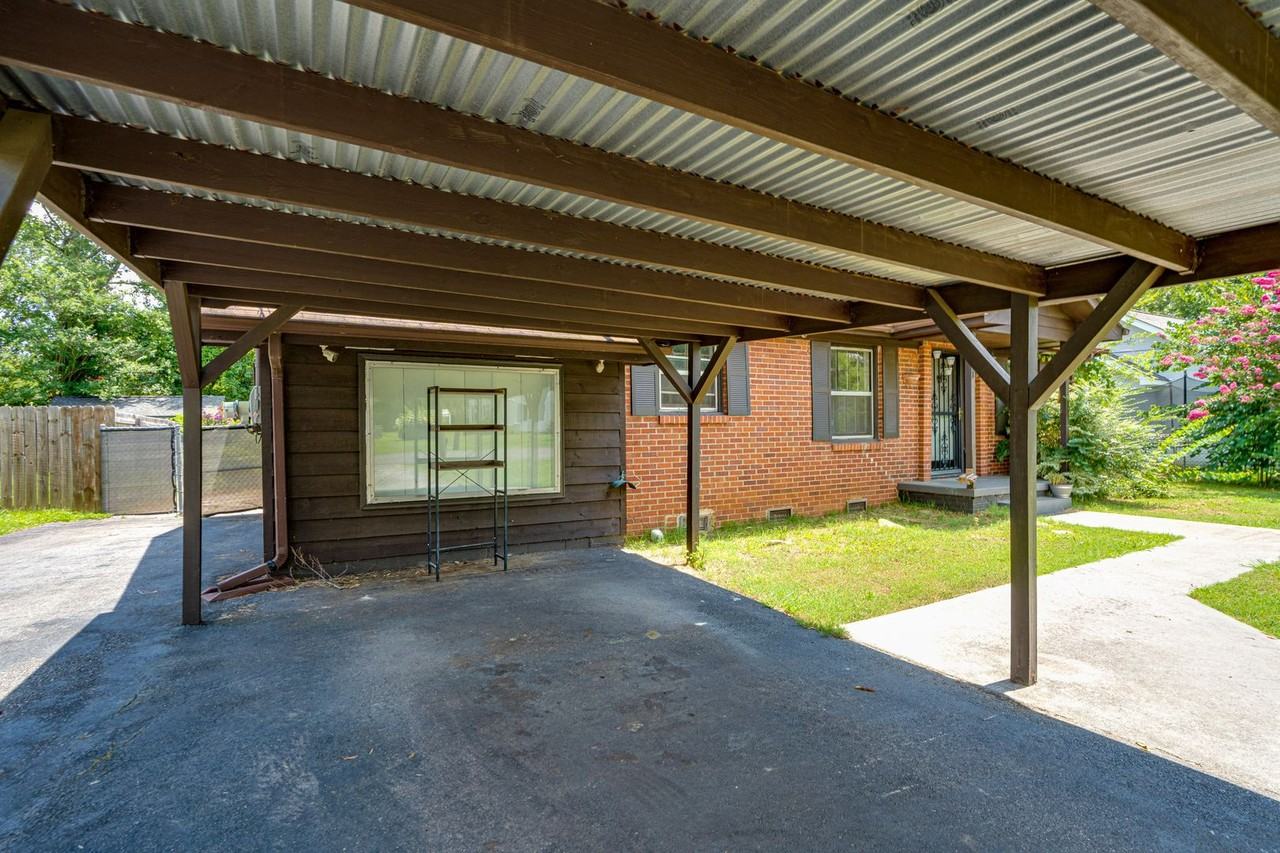 1604 Truman Ave - Photo 4 of 26