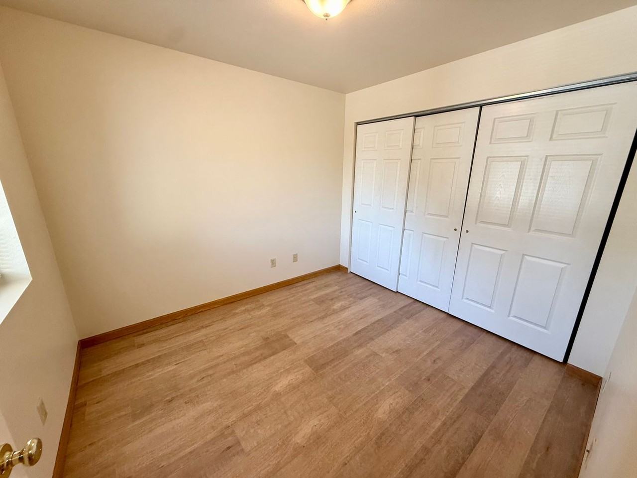 816 South College Avenue - Photo 4 of 40