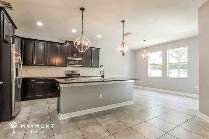 5853 Alenlon Way - Photo 6 of 15