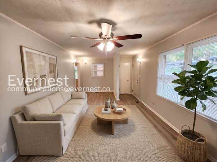515 Landers St - Photo 4 of 20