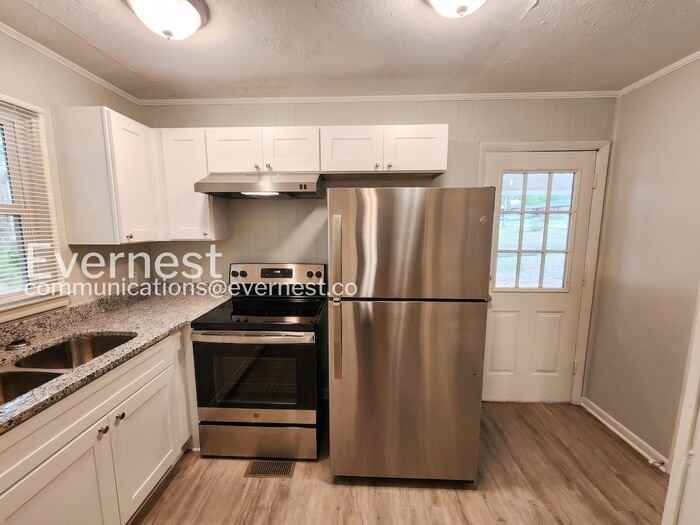515 Landers St - Photo 6 of 20