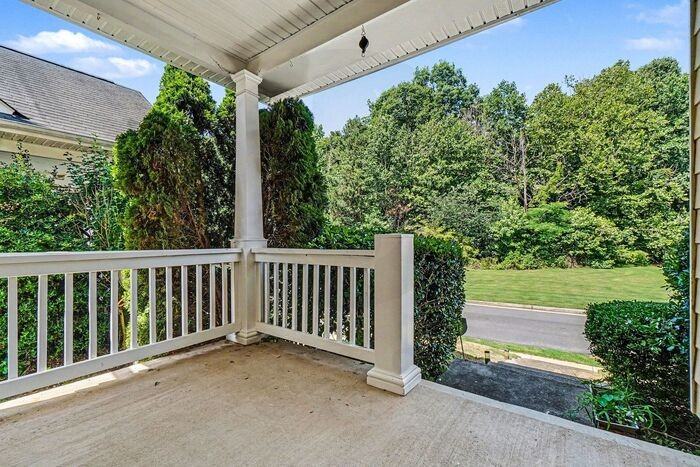 4561 Parkway Cir - Photo 6 of 27