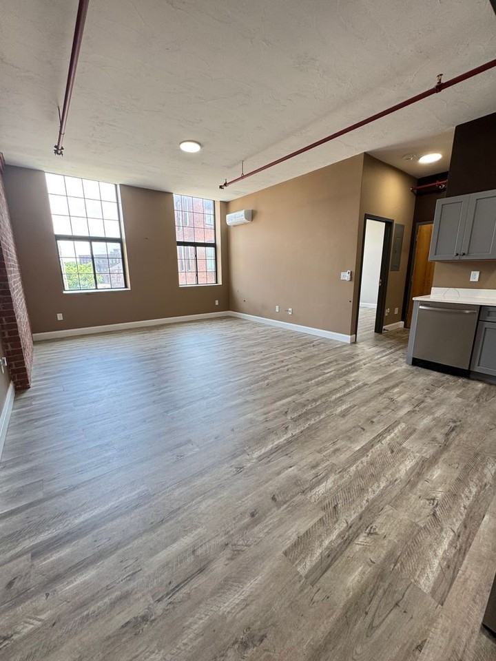 70 Webster St #205 - Photo 2 of 5