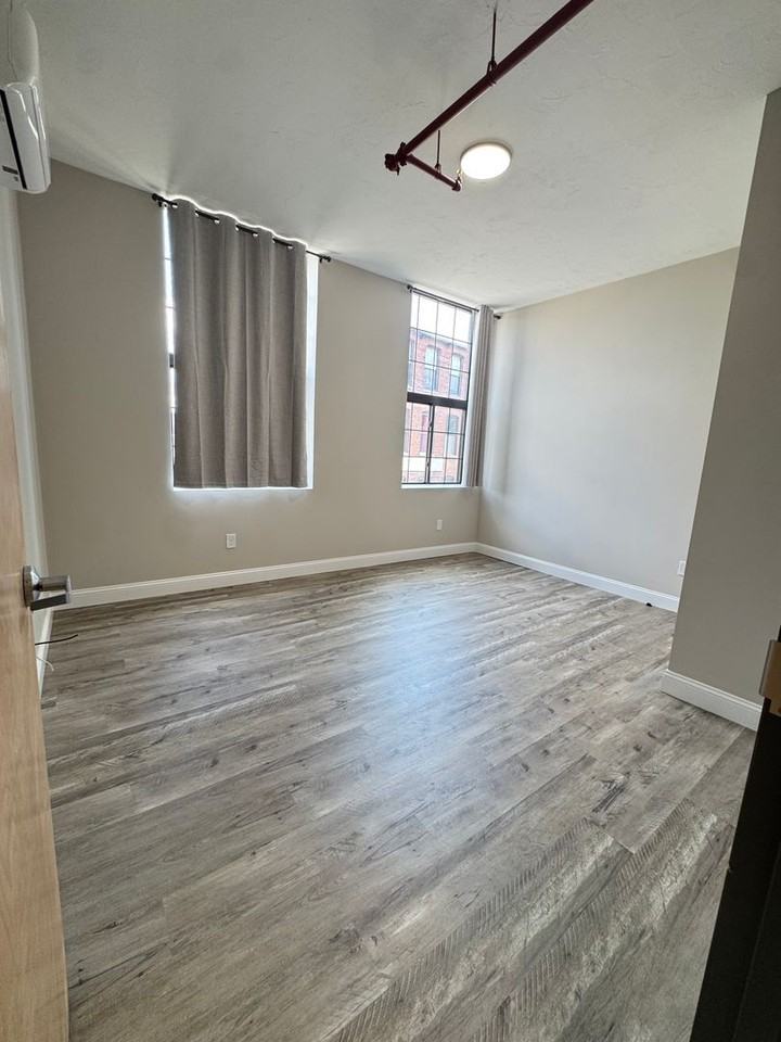 70 Webster St #205 - Photo 3 of 5