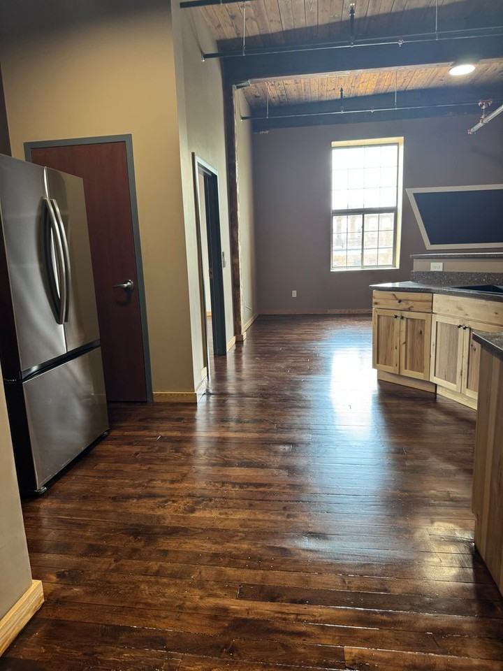 70 Webster St #301 - Photo 2 of 7