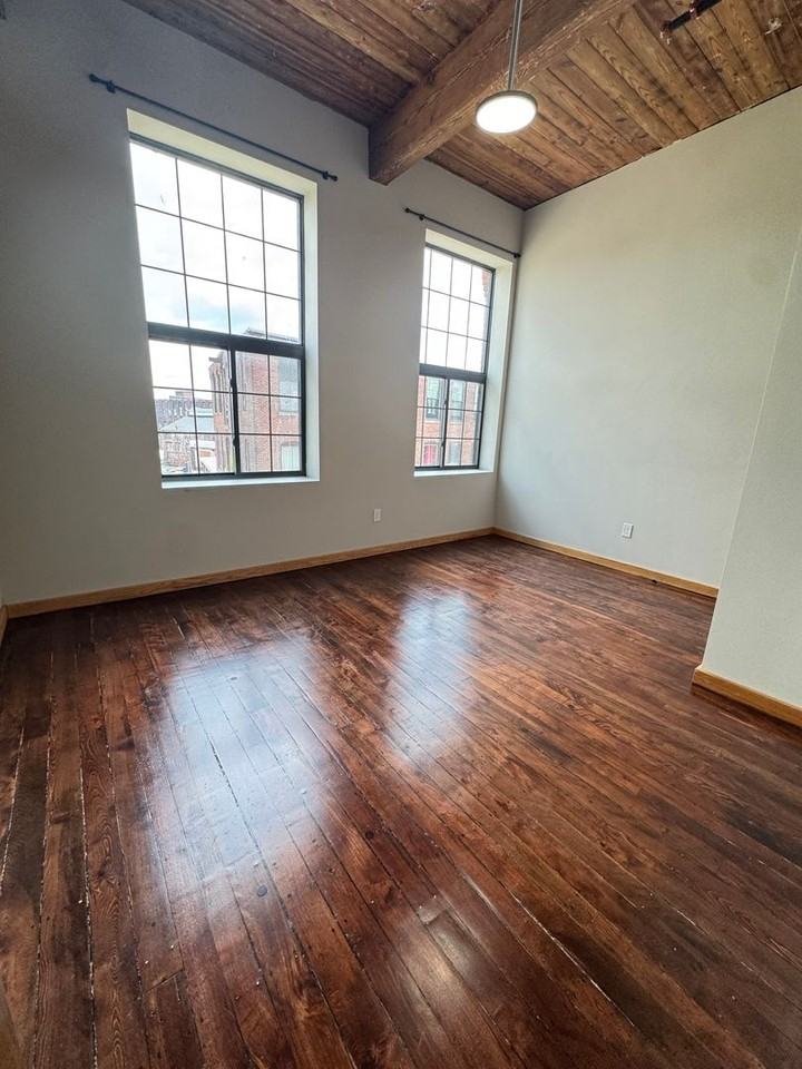 70 Webster St #305 - Photo 3 of 4