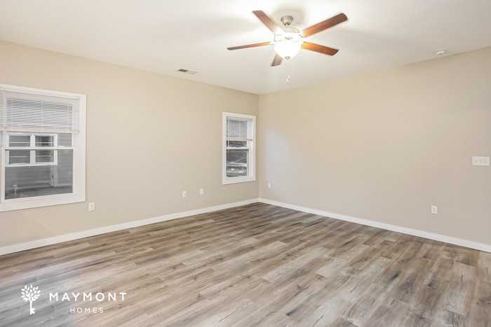 3017 Celia Ave - Photo 4 of 15