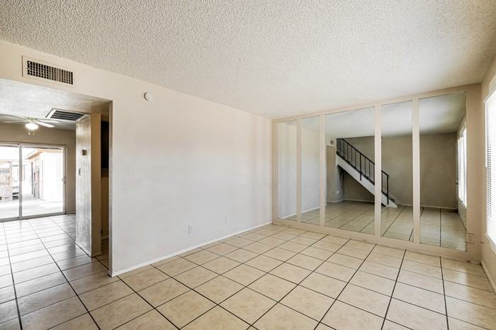 4625 W Thomas Rd #43 - Photo 5 of 16