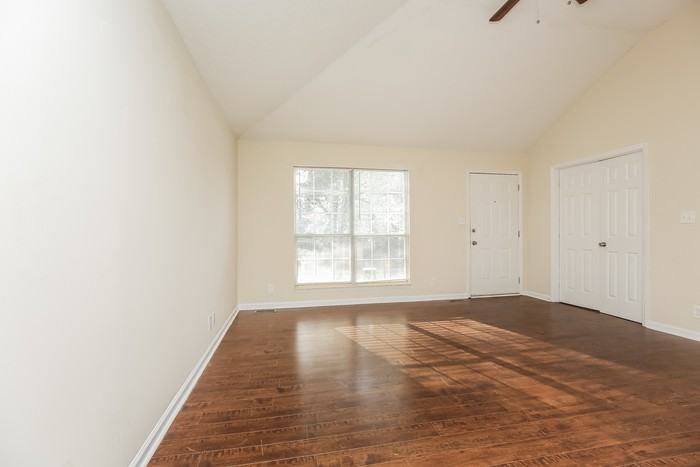 63 Grassmire Dr - Photo 2 of 10