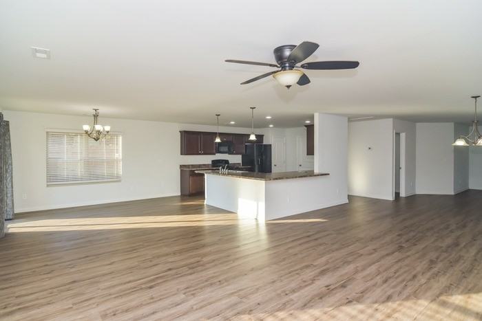 111 Winstead Cir - Photo 3 of 10