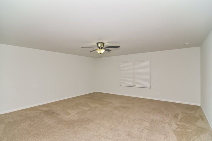 111 Winstead Cir - Photo 7 of 10