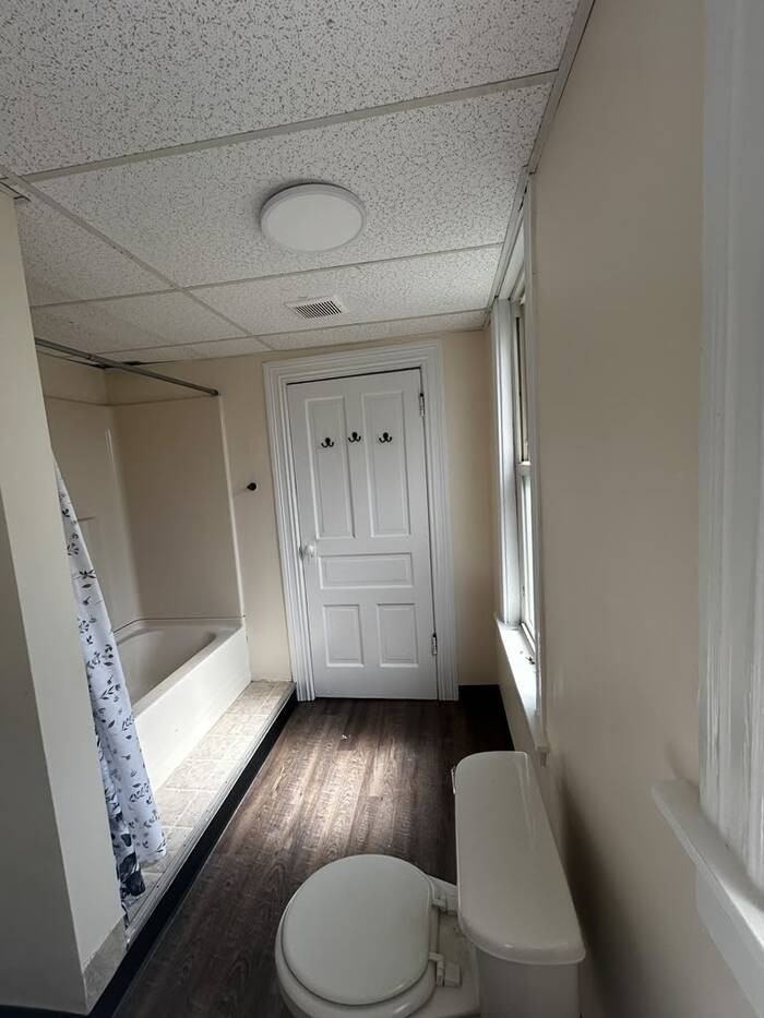 957 5th Ave #957 - Photo 2 of 11