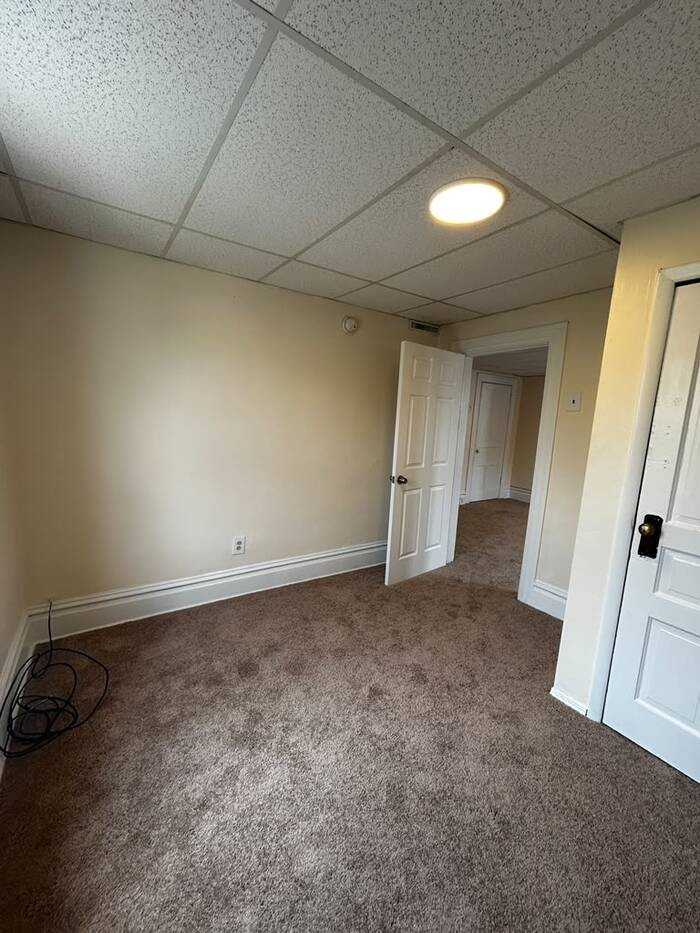 957 5th Ave #957 - Photo 3 of 11