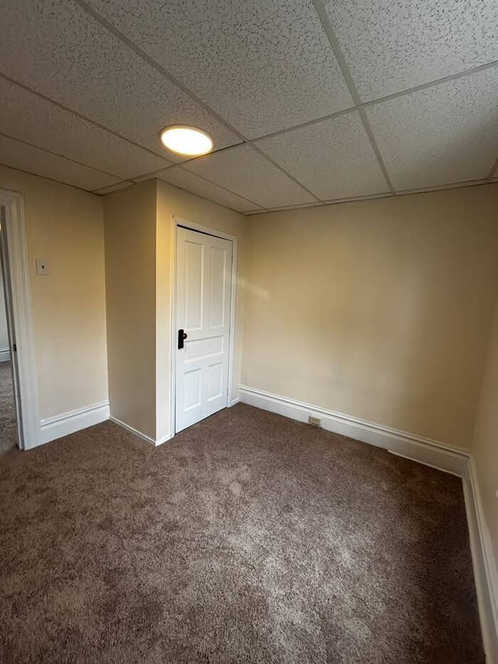 957 5th Ave #957 - Photo 5 of 11