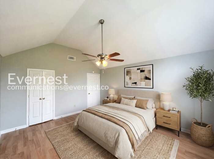 3821 Richbrook Dr - Photo 4 of 24