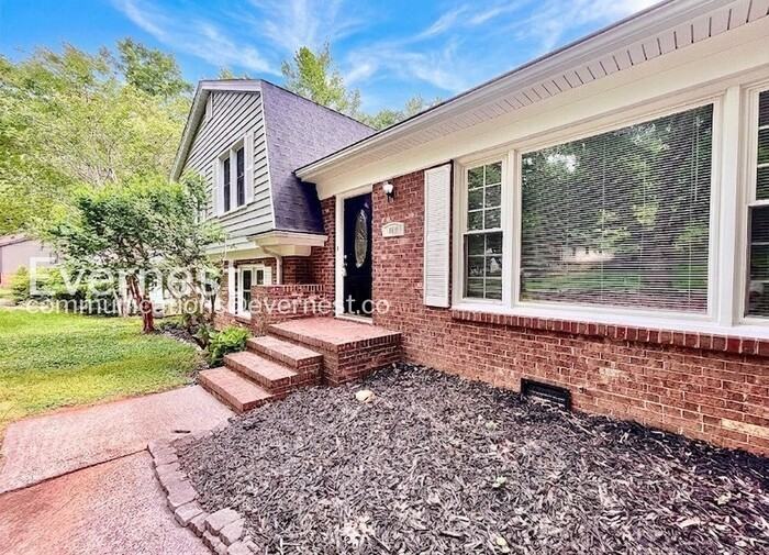 400 Wilcrest Dr - Photo 2 of 28