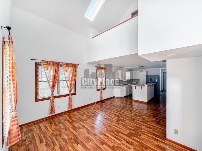 942 Fayette St - Photo 6 of 21