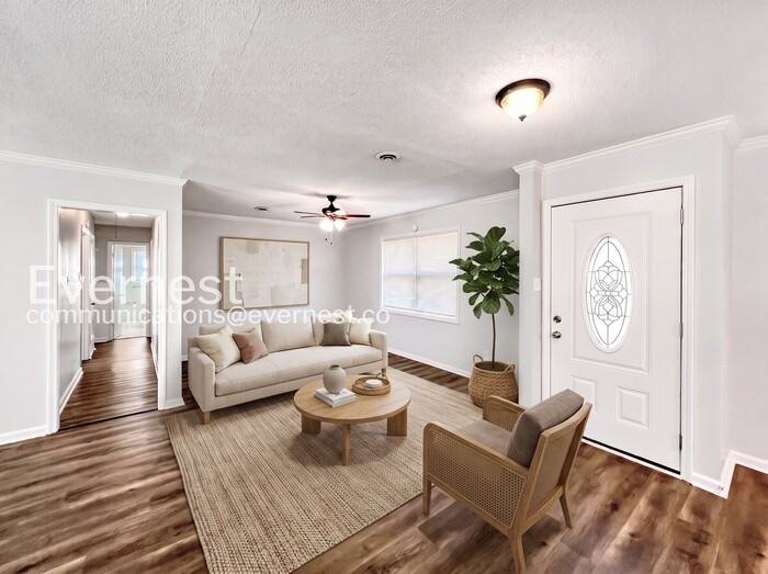 8250 Chesterfield Dr - Photo 2 of 17