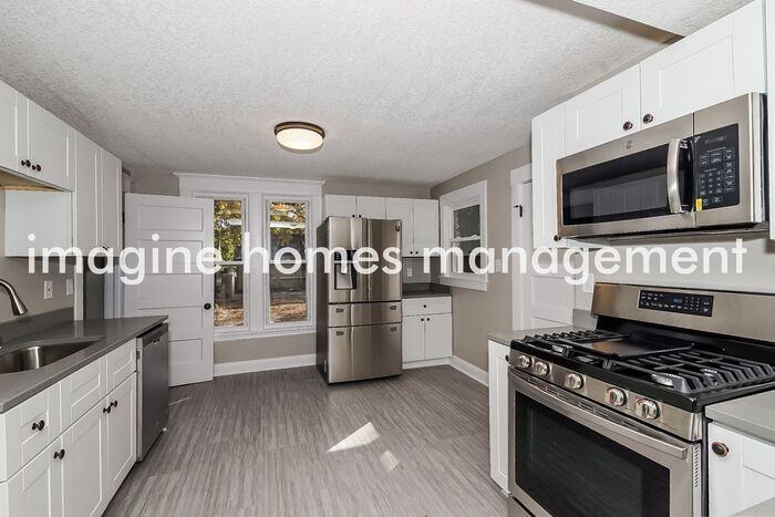 3117 43rd Ave S - Photo 6 of 16