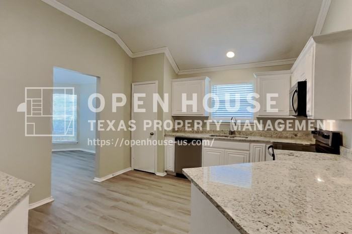 1715 Bertram Dr - Photo 7 of 20