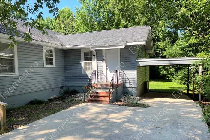 795 Heflin Ave E - Photo 3 of 25