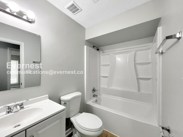 7275 Cedardale Rd - Photo 6 of 14