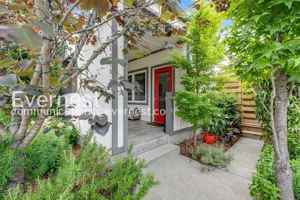 featured image of 5210B Michigan Ave