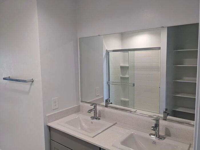11164 S Weismann Dr - Photo 3 of 8