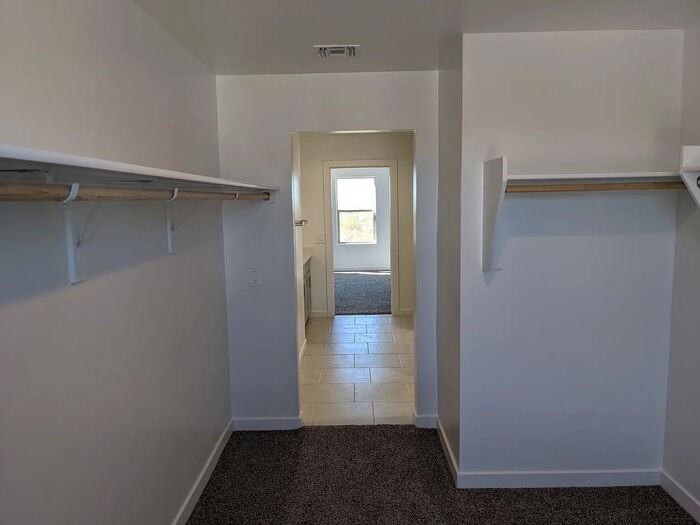 11164 S Weismann Dr - Photo 5 of 8