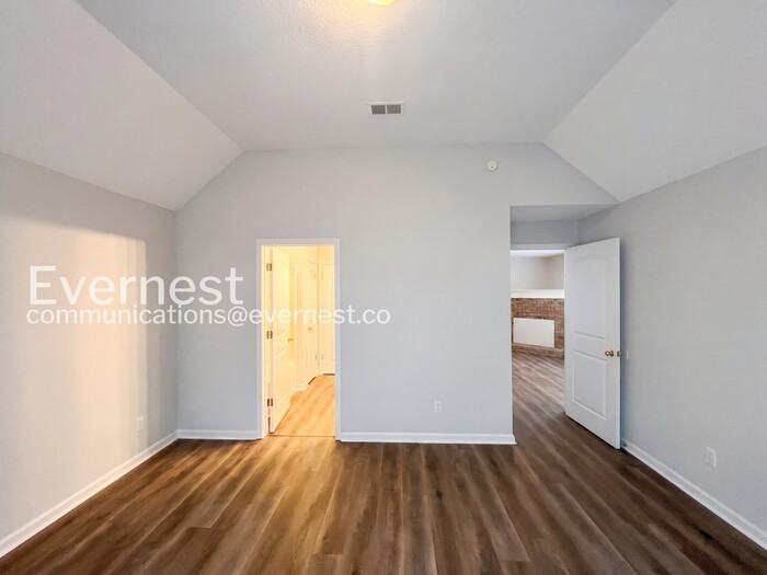 1274 Whitten Rd - Photo 7 of 14