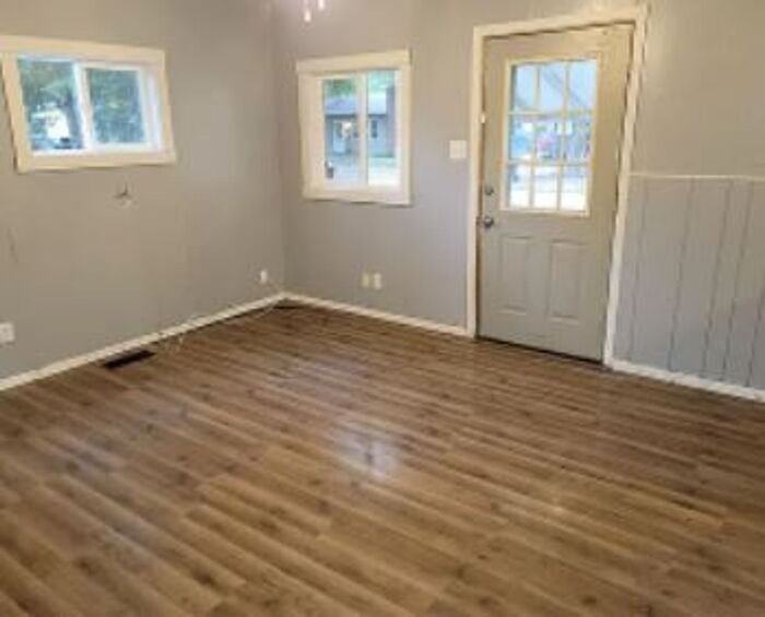5283 N 14th St - Photo 3 of 10