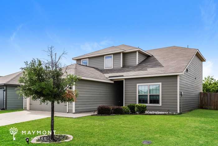 117 Yorktown Ct - Photo 2 of 3