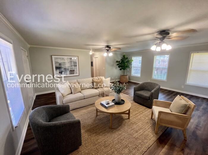 837 Britton Ave - Photo 4 of 25