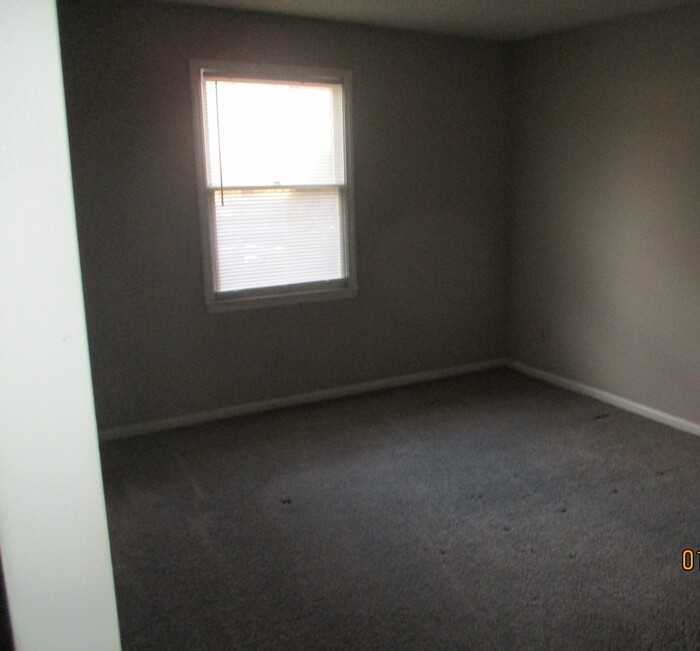 2104 S Main St #2104 - Photo 7 of 10