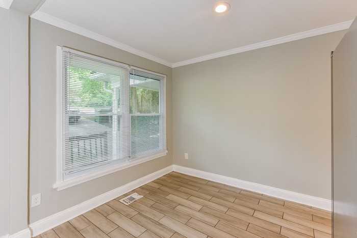 2023 Akron Dr Se - Photo 4 of 14